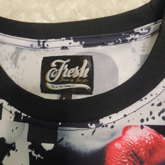 Fresh Prints of Bel-Air Women's Design T-Shirt, Black White Red, Large - Picture 2 of 6